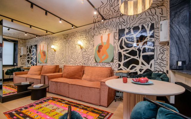 Na Dayev Apartments