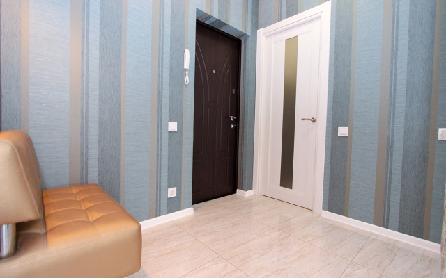 Roskoshnaya Dvukhkomnatnaya s Vidom na More v Feodosii Flat
