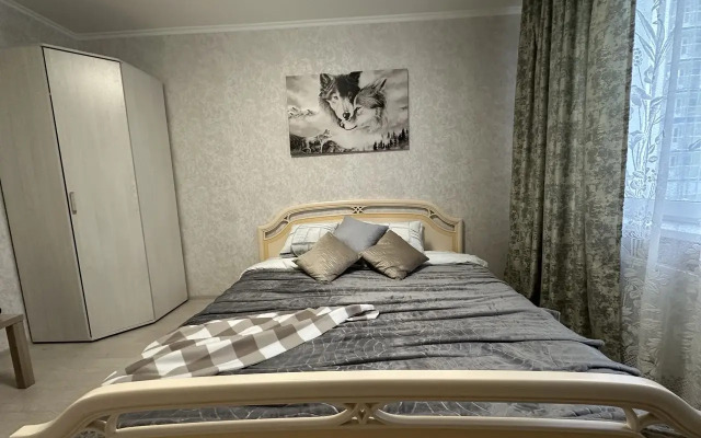 on Shuvalova, 18 Apartments