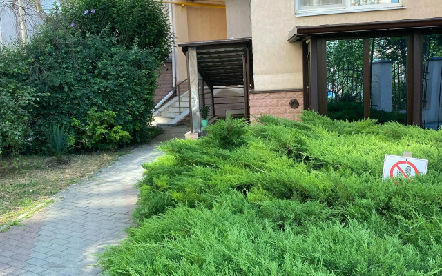 Plint Apartments