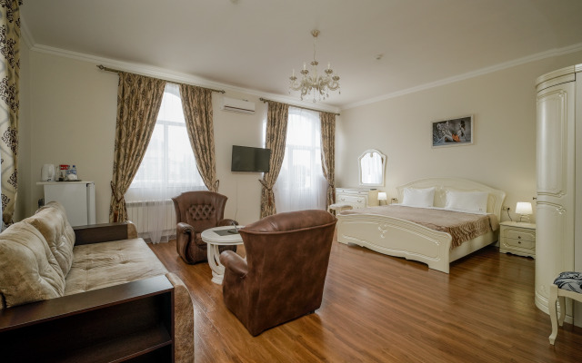 Отель Кристи