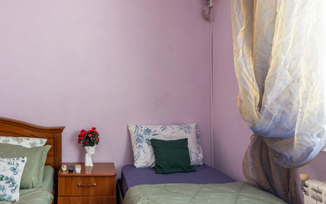 Na Leselidze 10b Guest House