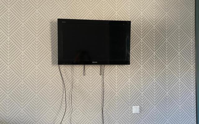 Апартаменты для 4- 5 гостей около площади Орджоникидзе