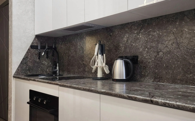 Studiya S Balkonom Apartments