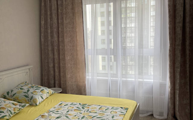 Yasny Bereg 33 (9 Etazh) Flat