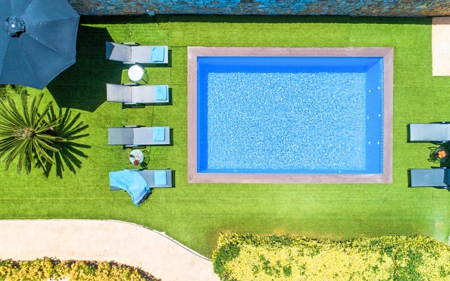 Chania City Heated Pool Villa