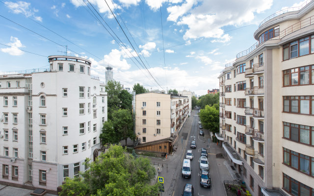 Horoshie Kvartiryi Bolshoy Tatarsky Pereulok 4 1 Apartments