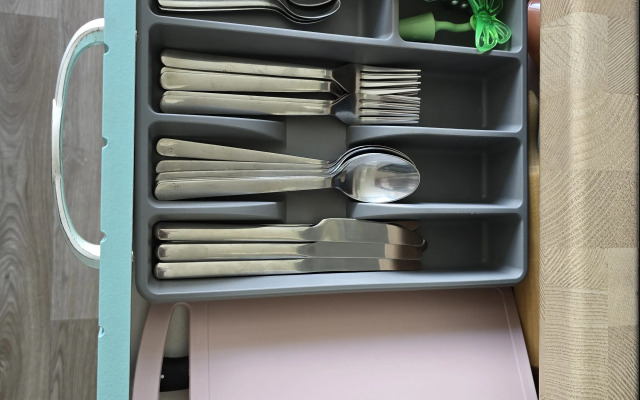 Uyutnaya Odnokomnatnaya Bliz Oktyabryskoy Naberezhnoy Flat