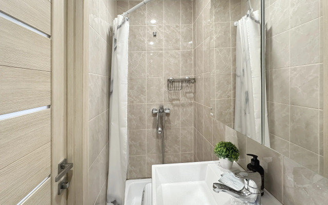 Divan-Krovat s shikarnym remontom Apartments
