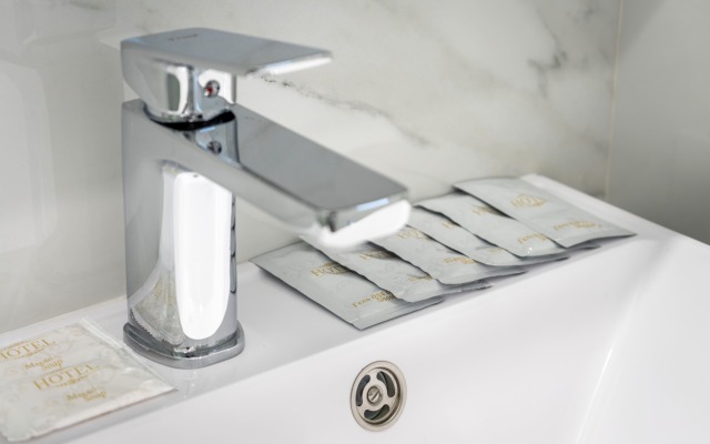 Dizaynerskaya studiya na zakrytoy territorii ryadom s basseynom Flat