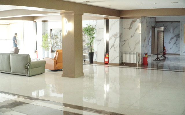 Qorasuv Hotel