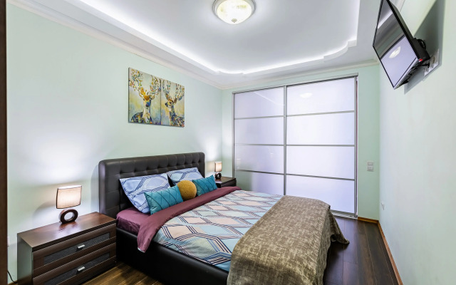 Uluchshennaya dvuhkomnatnaya vo vnutrennem dvorike Baumana Flat