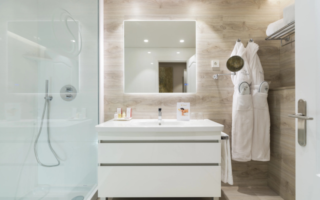 Отель Salles Pere IV Hotel