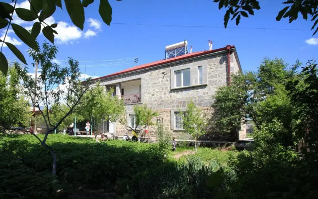 Ночлег и завтрак (B&B) Karin's