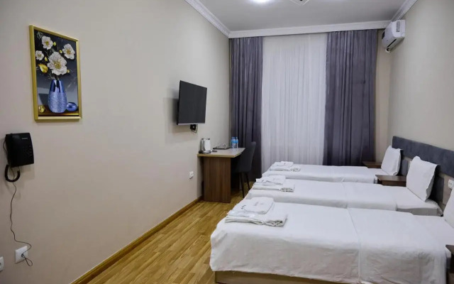 Art Garden Hotel