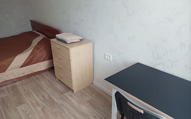 Na Lyapunova 5 Apartments
