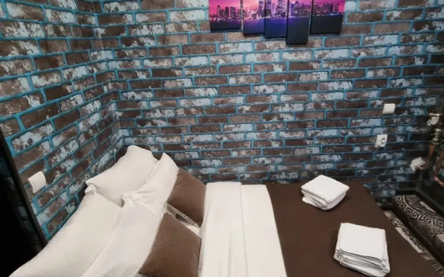 Апартаменты на Горняков Студия 1