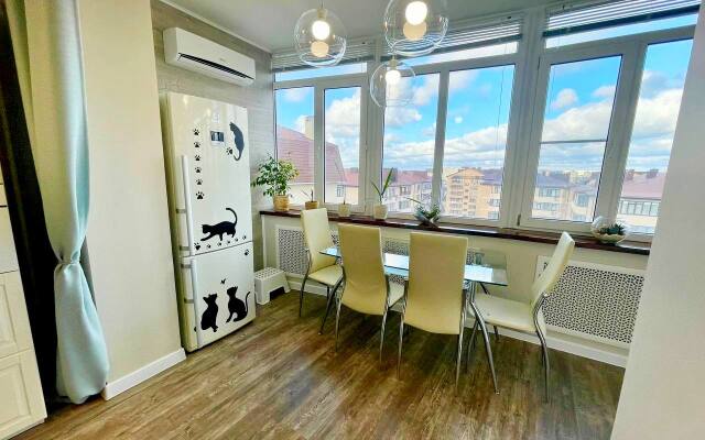 3-Kh Komnatnye 2-Kh Urovnevye Apartments