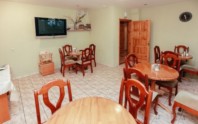 Edem Hotel & Hostel