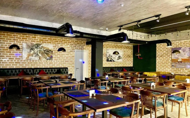 Отель Alpha Plaza