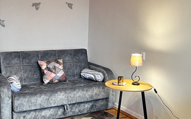 Апартаменты в тихом районе на восьмом этаже