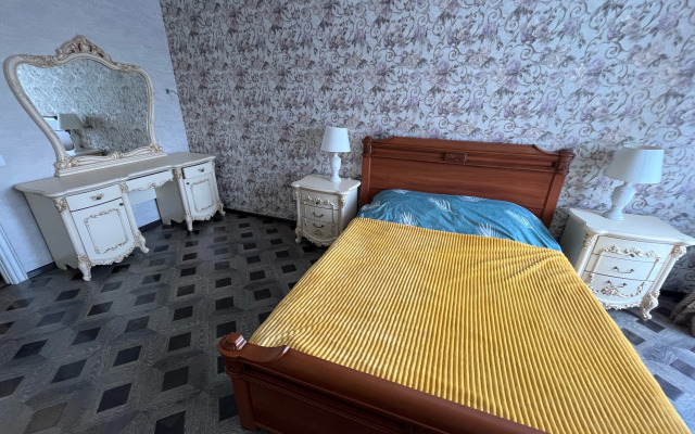 Квартира 10 Лет Октября 89