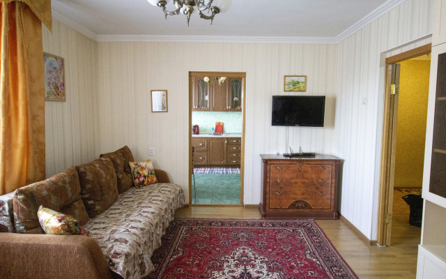 Na Zeyskoy 283 Flat