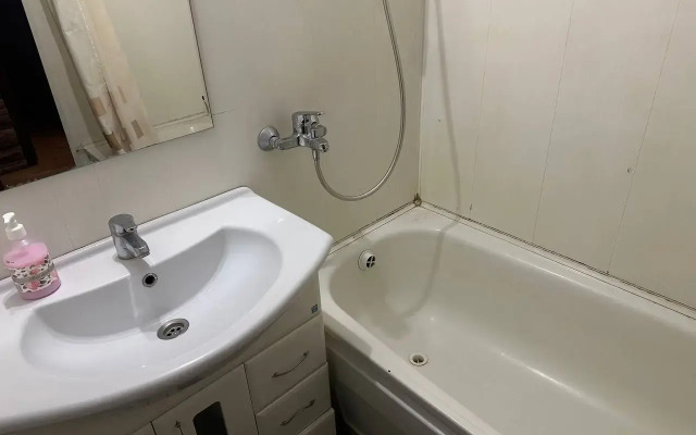 Odnokomnatnaya Na Ploschadi Ilyicha Flat
