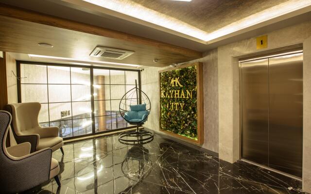 Kayhan City Hotel