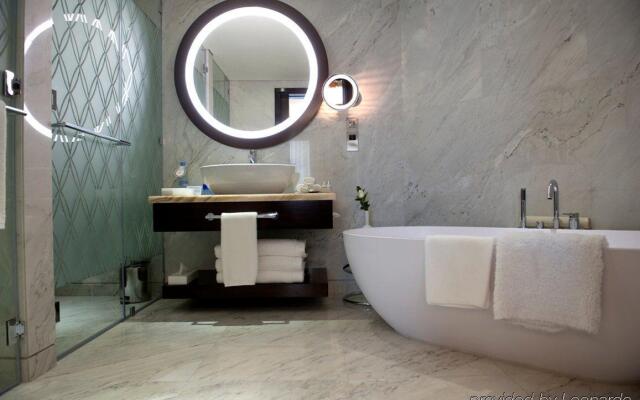 Crowne Plaza Dubai - Deira, an IHG Hotel