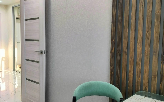 Na Sevastopolskoy Ulitse 9A Flat