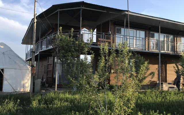 Yurt Camp Aktan And Guest house