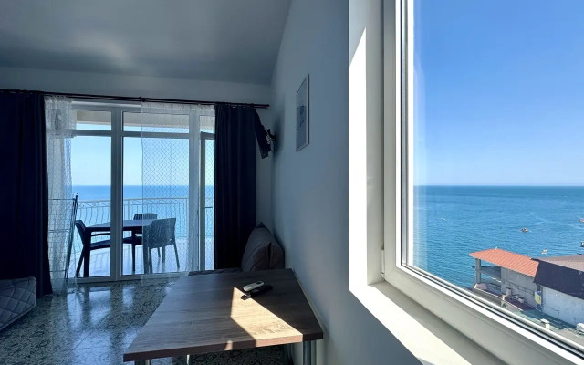 Квартира Студия с Балконом и Видом на Море