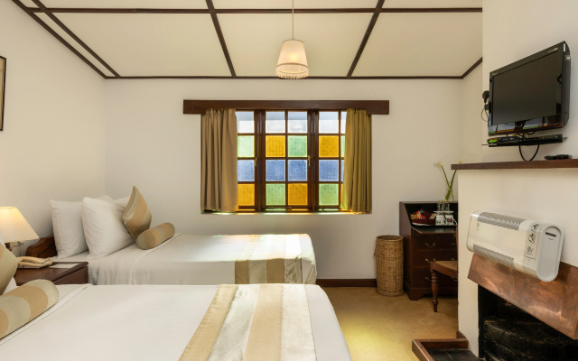 Hotel The Hill Club