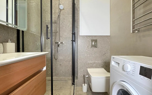 Апартаменты Яркая Студия с Видом на Море