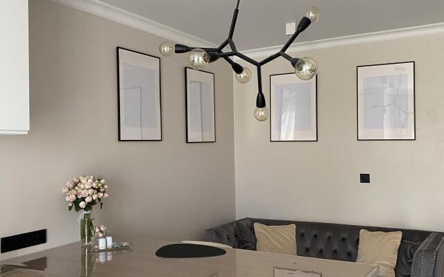 Stilnaya Ot Dizajnera U Morya Zlk_apart flat