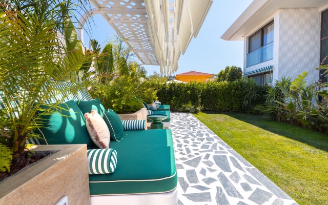 The Xon Hotel Çeşme Hotel