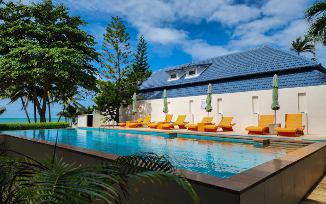 Отель Bandara On Sea