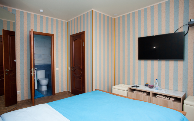 Den I Noch Hotel na Akademicheskoy