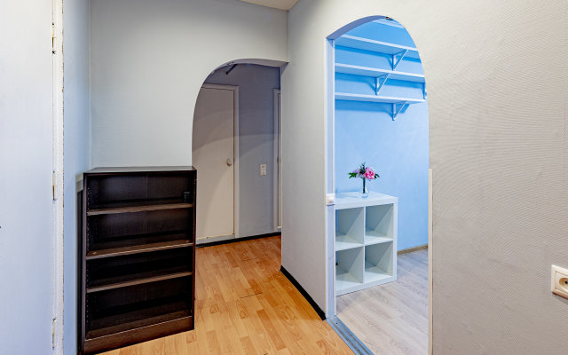 Inndays Apartment on Izumskaya