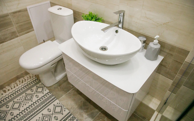 V Tsentre Petrozavodska U Naberezhnoy Flat