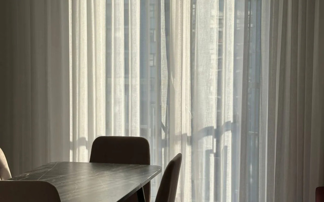 Апартаменты с двумя кроватями, балконом и ванной, 16 этаж