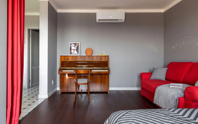 Квартира Двухкомнатная у метро Электросила