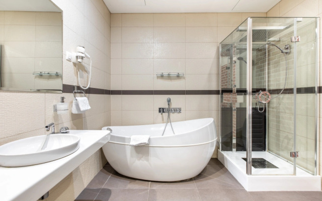 Rockmond 60 Junior Suite