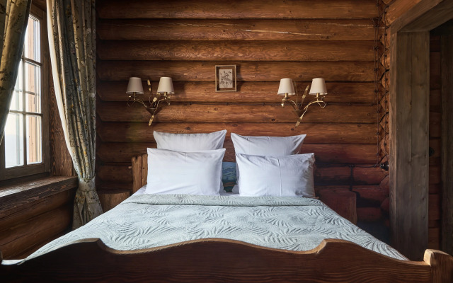 Hills 1200. Residence. Bany. Hotel