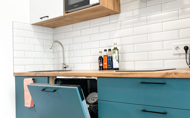 Апартаменты-студия 30 кв.м. с кроватью и балконом, 4 этаж