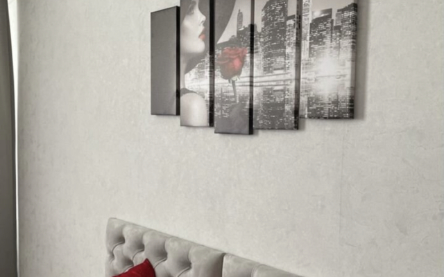 Na prospekte Vyacheslava Klykova 73 Apartments