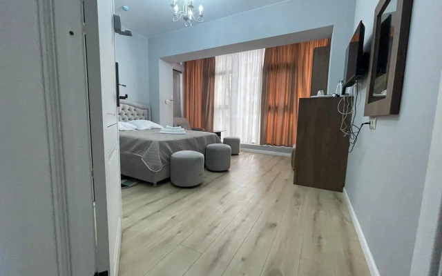 Prosvescheniya 153a Flat