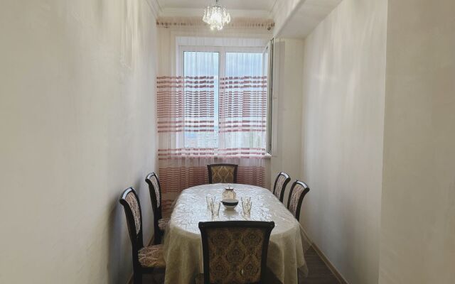 Квартира на проспекте Петра I 121