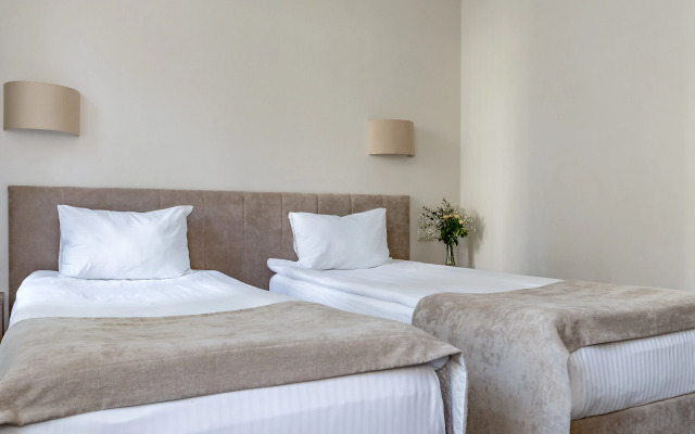 Staryij Dvorik Na Orlovskoj Hotel